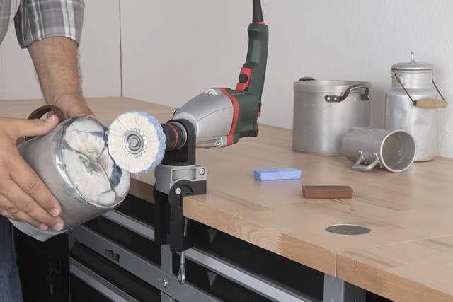 Detalle de Set de polissage professionnel wolfcraft 2179000 : pâtes à polir, axe pilote, brosse sisal et disque coton souple