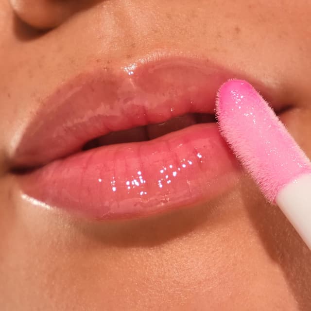 Thumbnail 4 de essence Hydra Kiss Lip Oil Trio 01 Lip’s Choice Award