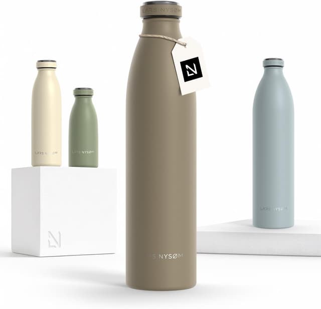 Detalle de LARS NYSØM Edelstahl-Trinkflasche Ren (1000 ml, taupe brown) – thermosgeeignet für Kohlensäure