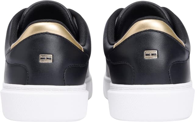 Detalle 2 de Tommy Hilfiger Essential Chic Court Sneaker FW0FW09019: la sneaker da donna dal look “chic”