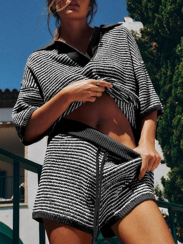 Detalle de Tankaneo Women’s 2-Piece Sweater Set with Oversized V-Neck Knit Top and Drawstring Shorts