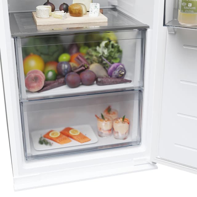 Detalle 2 de Candy CMT5518EVWF congelador No Frost vertical