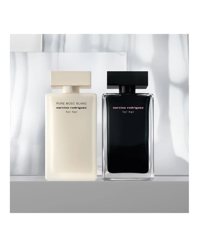 Detalle 2 de Narciso Rodriguez For Her Pure Musc Blanc Eau de Parfum