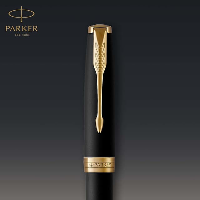 Detalle 2 de Parker Sonnet penna stilografica con laccatura nero opaco e finiture oro, pennino medio