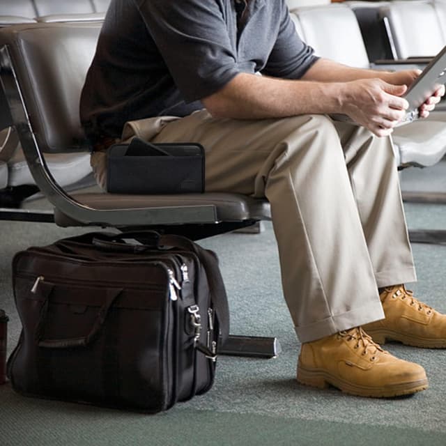 Detalle de Looxmeer Familien-Reisepass-Tasche mit RFID-Blocker und Wasserschutz, 25 × 13 × 2 cm – Reisepasshülle für Dokumente & Karten (Ganz Schwarz)