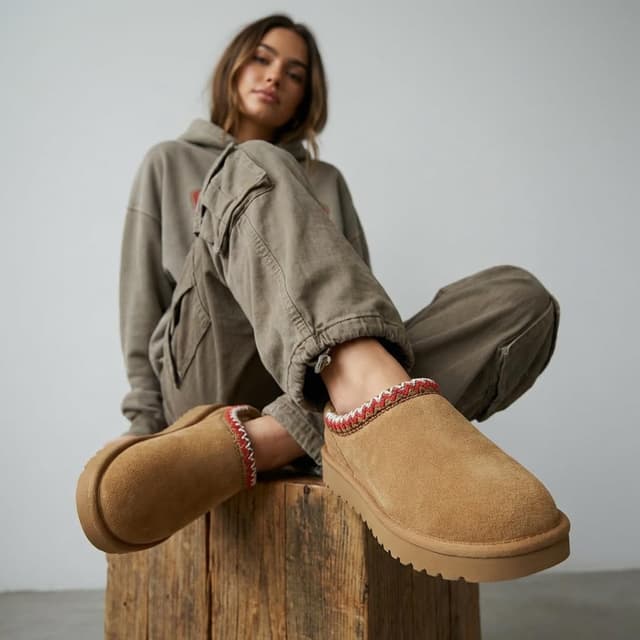 Detalle 2 de CUSHIONAIRE Keto Slip-On Slippers