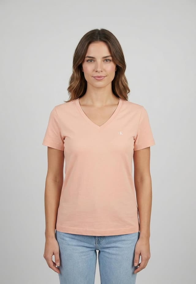 Detalle 2 de Calvin Klein Donna T-Shirt Maniche Corte Archive con scollo a V