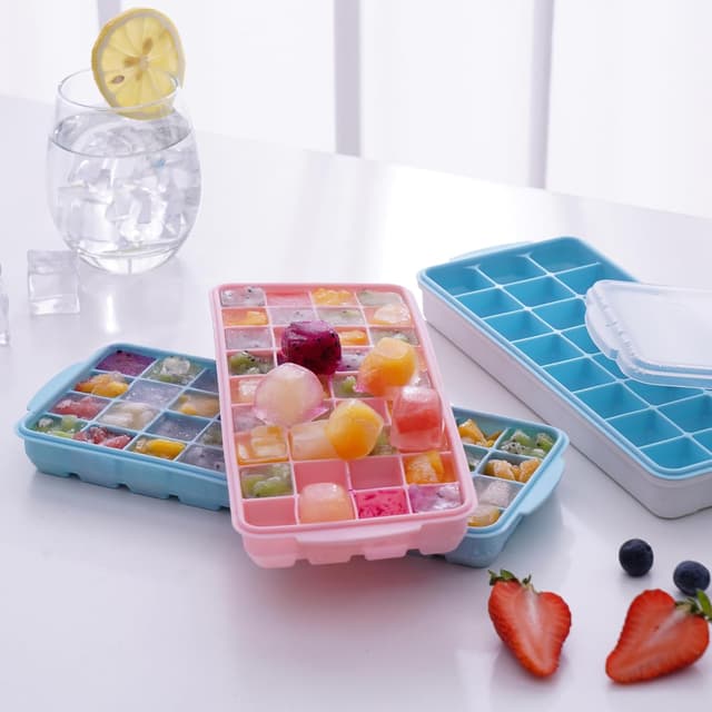 Detalle de Ice cube trays 3 pack, BPA-free silicone
