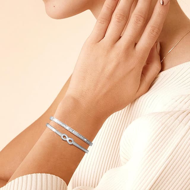 Detalle de VNOX Bracelet Femme Infini 4 mm argenté, acier inoxydable et zirconia cubique