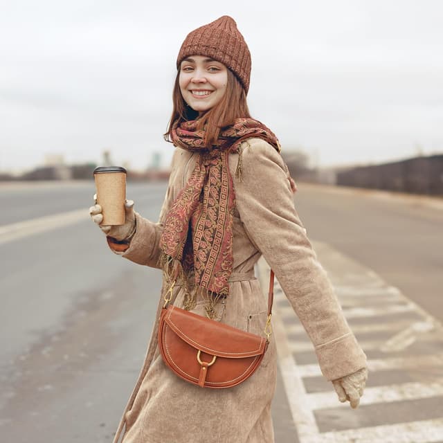 Detalle 2 de S-ZONE Top Grain Leather Crossbody 6.7