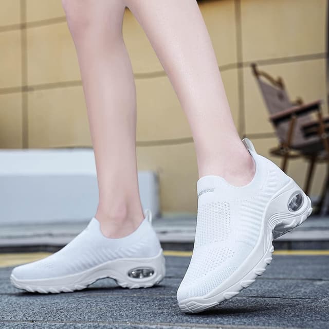 Detalle 2 de Slip On Trainers for Women Orthopedic Walking Shoes with Breathable Mesh and Air Cushion Wedge Sole