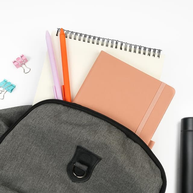 Detalle de OFFCUP Carnet A5 ligné avec couverture rigide en cuir végétalien et élastique (192 pages)