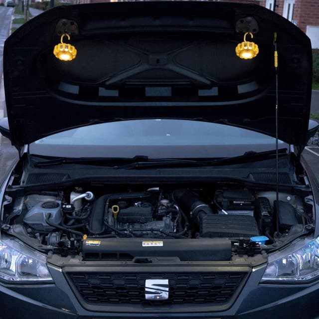 Detalle 2 de AA LED Road Flares with 9 light modes (incl. batteries)