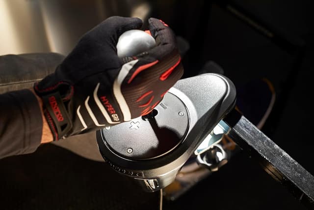 Detalle de Thrustmaster TH8A Shifter Add-On – hochpräziser H.E.A.R.T. HallEffect-Gangschalter für PC, PS4, PS5 und Xbox