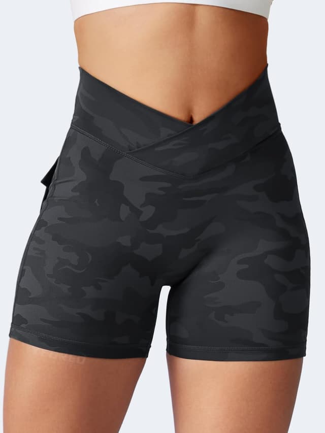 Detalle 2 de YEOREO CoreFlex Scrunch Workout Shorts with Pockets (High-Waisted Biker Shorts)