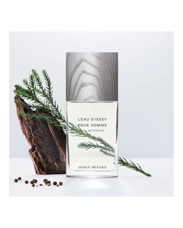 Detalle 2 de Issey Miyake L'Eau d'Issey pour Homme perfume 150 ml
