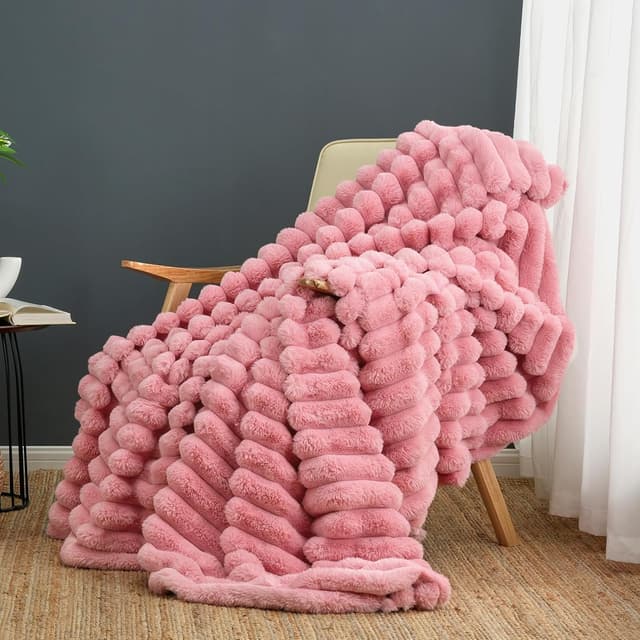 Detalle de Cozy Bliss Faux Fur Throw Blanket for Couch 🛋