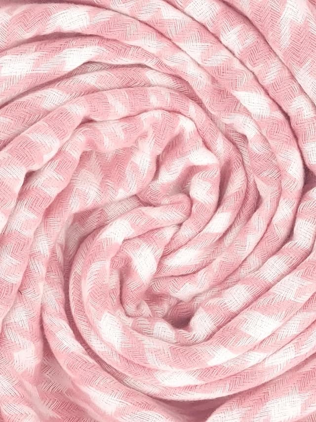 Detalle 2 de Warmer Kaschmir Schal 200 x 70 cm