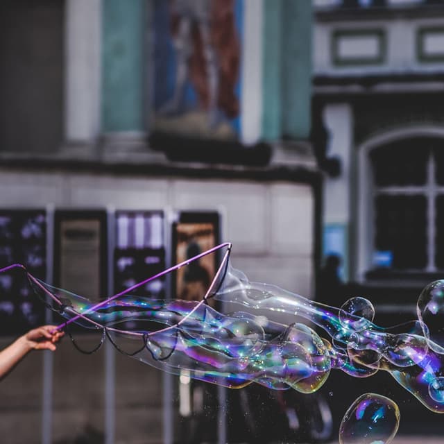 Detalle 2 de Bubble Brothers Riesenseifenblasen Set 3