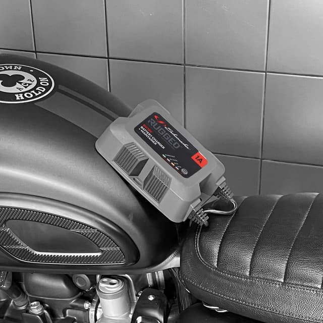 Detalle 2 de Schumacher Electric SPX457-1A Caricabatterie 32 Ah 🔌