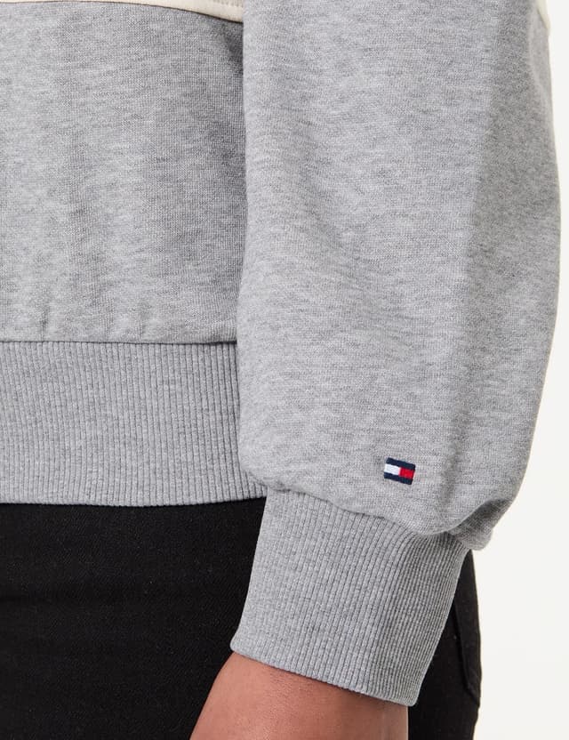 Detalle 2 de Tommy Hilfiger women’s gold button rugby fleece pullover sweatshirt