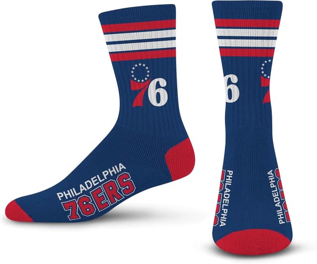 Detalle de For Bare Feet NBA Philadelphia 76ers “Deuce” 4-Stripe Crew Socks (Team Color) - Large