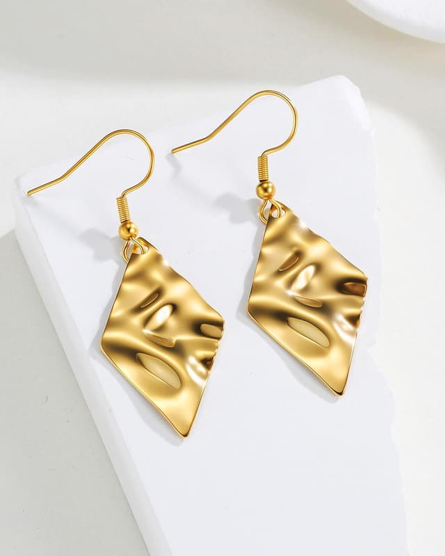 Detalle 2 de Boucles d'oreilles pendantes plaqué or 18K hypoallergéniques