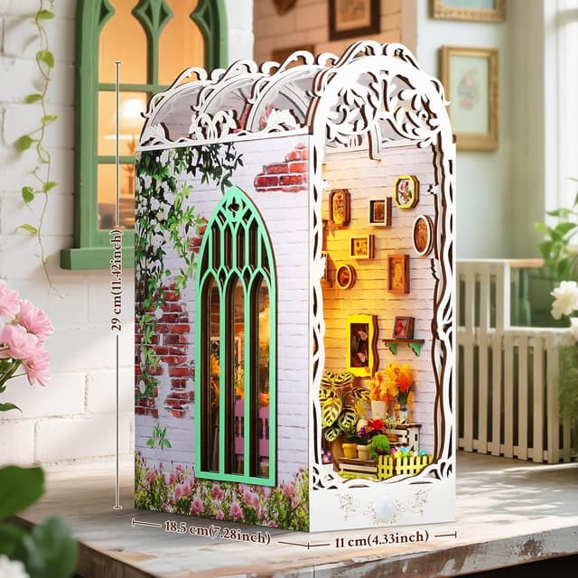 Detalle de Lycidae DIY Book Nook Kit – Miniatur-Holzhaus mit LED für den Bücherregal, 3D-Puzzle (für Erwachsene ab 14 Jahren)