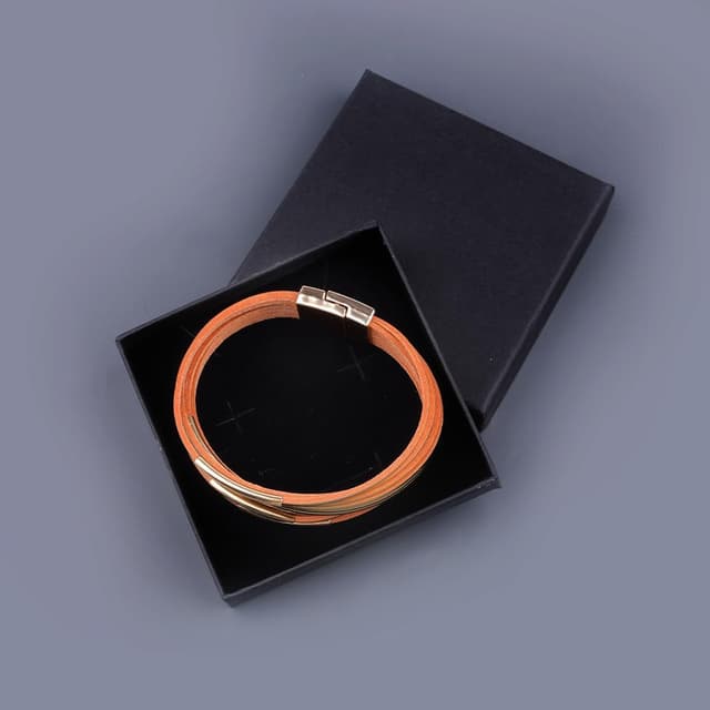 Detalle de VANSZA Wickelarmband im Boho-Stil mit mehrlagiger Lederoptik und Magnetverschluss (ca. 19 cm)