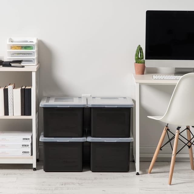 Detalle de Iris Ohyama FB-21E, set da 4 scatole di stoccaggio in plastica impilabili con coperchi a scatto da 45L (nero, senza BPA)