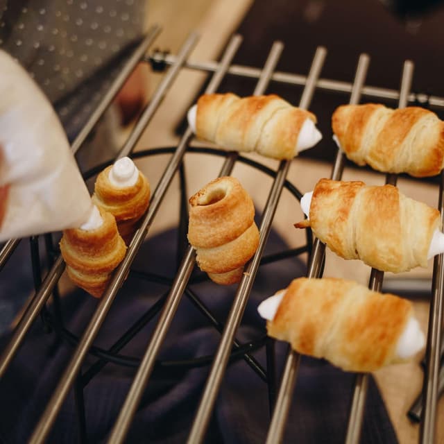 Detalle de CULIMI Schaumrollen Formen (13 cm / 5,1") – 5er-Set Antihaft-Röhrchenform für Schillerlocken/Sahnerollen