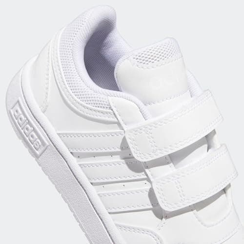 Detalle de adidas Hoops Lifestyle Zapatos unisex infantiles con cierre de velcro y amortiguación