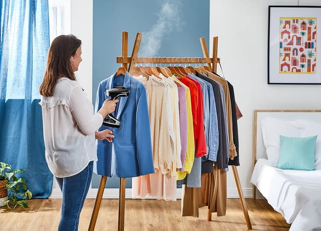 Detalle de Tefal Access Steam Force Dampfbürste DT8250 (Dampfglätter) – 2.000 Watt, 190 ml Wassertank