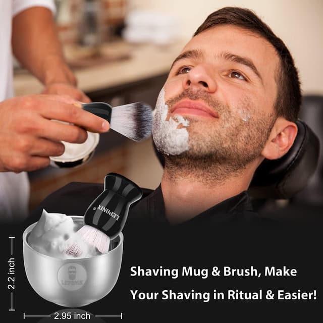 Detalle de Shaving kit for men with 7 essentials