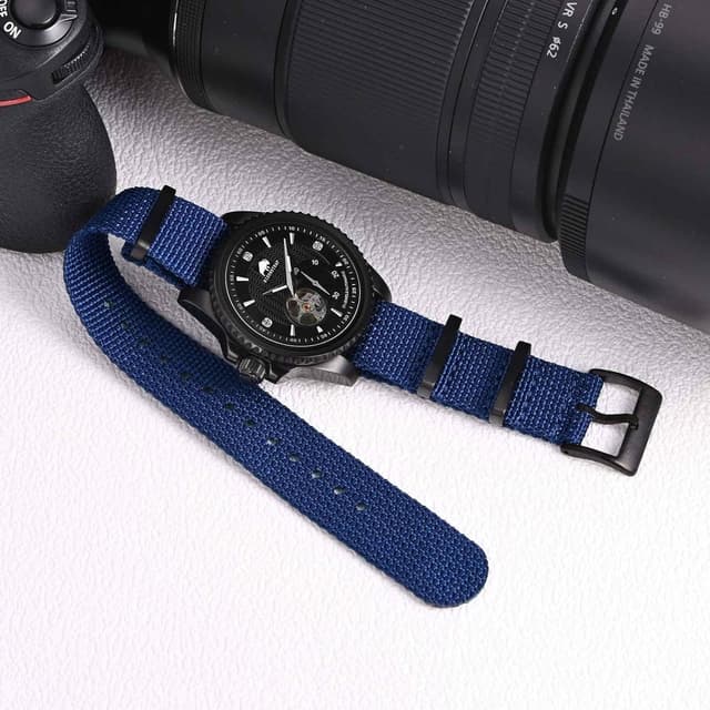 Detalle 2 de BISONSTRAP Nylon Uhrenarmband für Herren (18/20/22 mm) mit Edelstahl-Schnalle und Federstegen