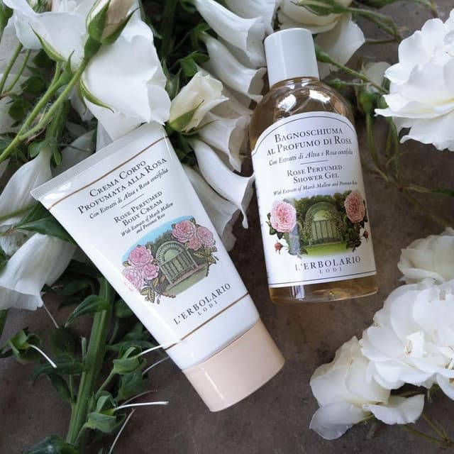 Detalle de L’Erbolario Rose — Crème mains parfumée nourrissante unisexe