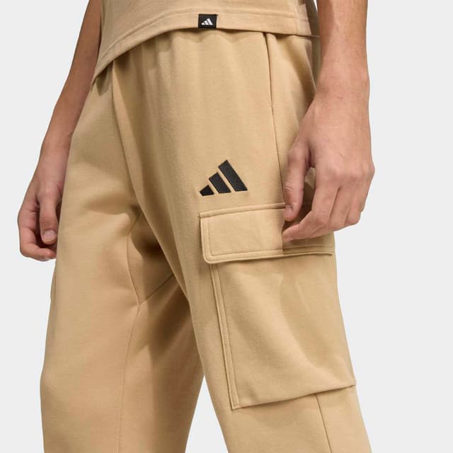 Detalle de adidas Essentials Feelcozy French Terry
