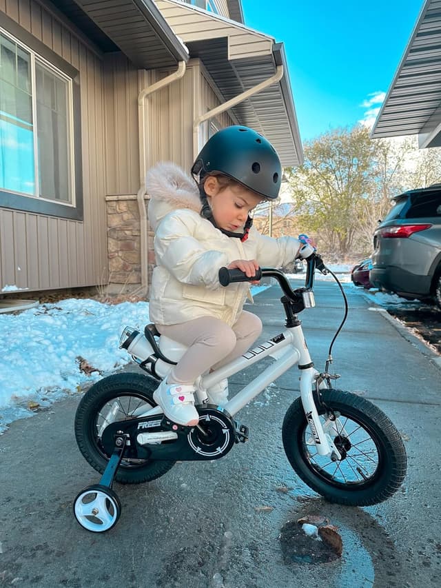 Thumbnail 5 de RoyalBaby Freestyle Kids Bike 16 Inch