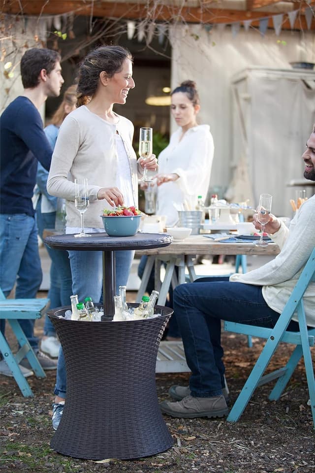 Thumbnail 10 de Keter Cool Bar: Mesa Nevera Exterior de Ratán 🍹