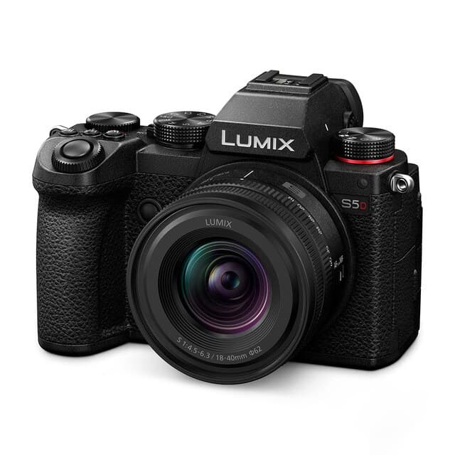 Detalle 2 de Cámara Panasonic DC-S5D Evil con Objetivo S-R1840 📸