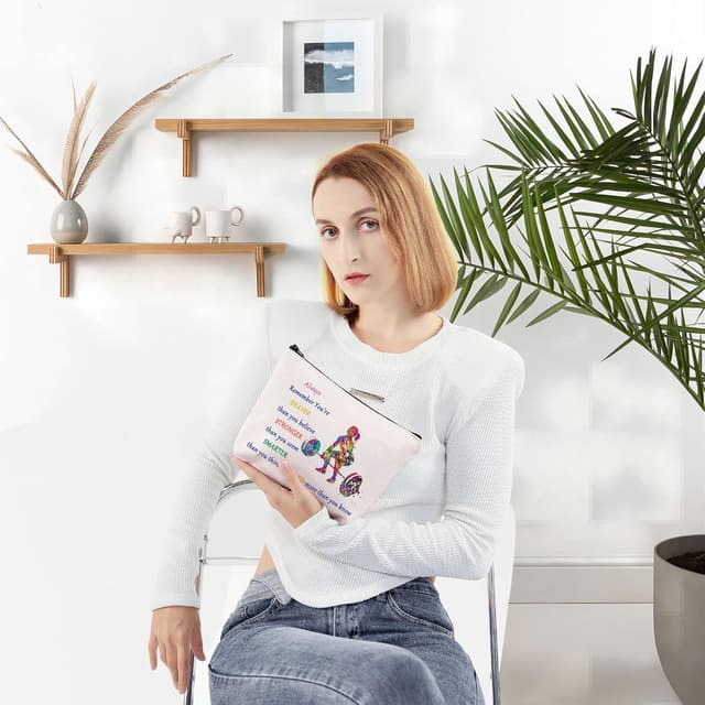 Detalle de LEVLO Weight Lifting Cosmetic Make Up Bag (23 x 17 cm) – Zip pouch in cotton canvas for women & girls