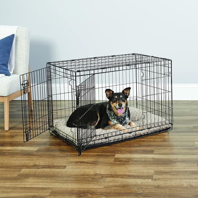 Detalle de New World Double Door Folding Metal Dog Crate (91 cm) with Leak-Proof Pan
