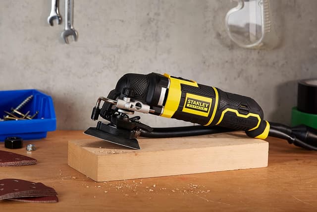 Detalle 1 de STANLEY FATMAX FME650K 071555 utensile multifunzione 300W con velocità variabile