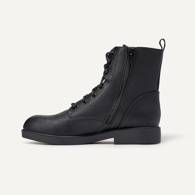 Detalle de Amazon Essentials Mädchen Kampfstiefel mit Reißverschluss – bequem an- und auszuziehen für Schule & Freizeit