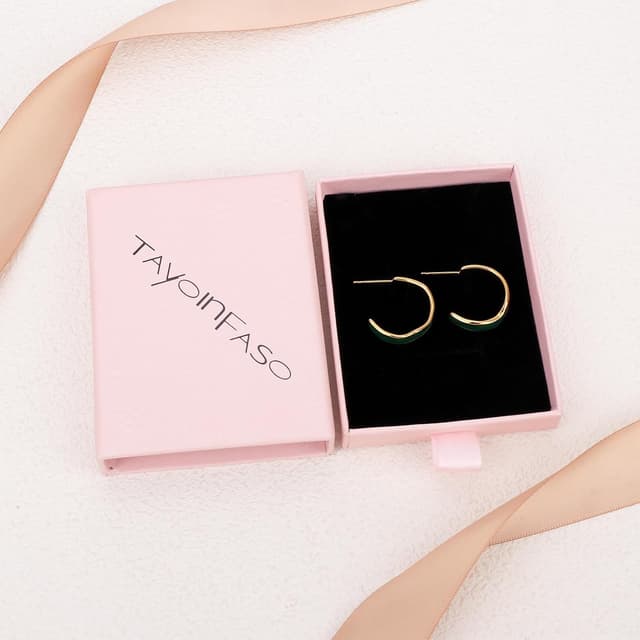 Detalle 2 de TaYolnFaSo C-förmige, runde Creolen mit Emaille (vergoldet) aus Edelstahl für Damen