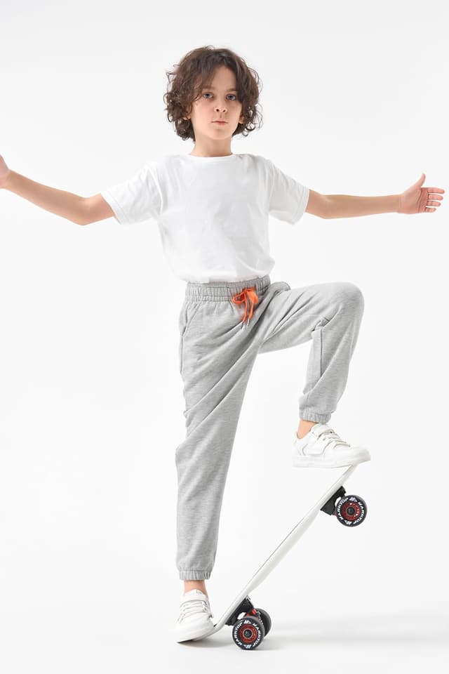 Detalle de SOIBEEN Boys Sweatpants 3-Pack (Age 4–14) with Pockets & Drawstring