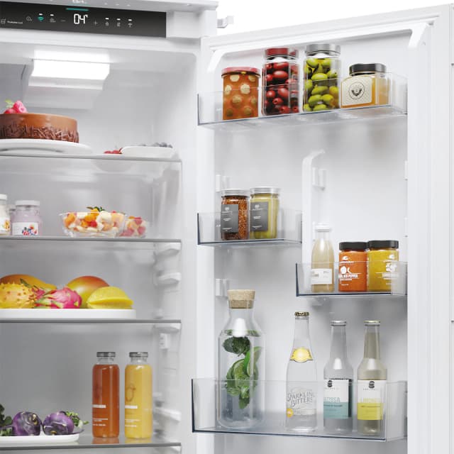 Detalle 2 de Candy CMT5518EVWF congelador No Frost vertical