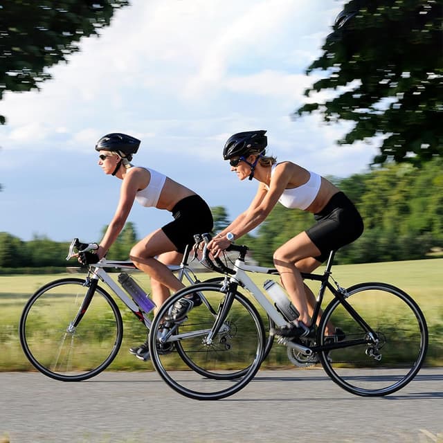 Detalle 2 de NAVTUE Sport-Trinkflasche 1 l mit Strohhalm, auslaufsicher, BPA-frei (Tritan) & Zeitmarkierungen