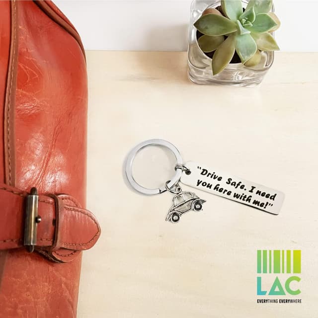 Thumbnail 4 de LAC Porte Clef Voiture 5x1 cm đ