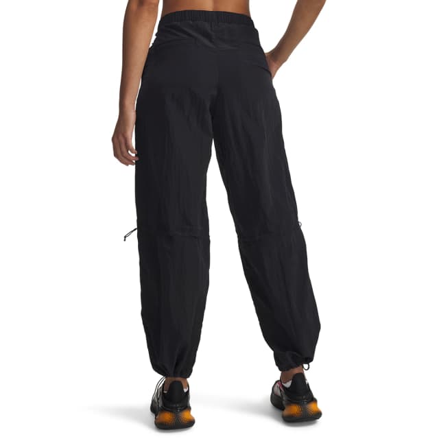 Detalle 2 de Under Armour UA Rival Woven Bungee Pant: pantalones casual de mujer para un uso diario